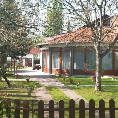 بيت ريفي Bauer - Countryside Retreat 3*