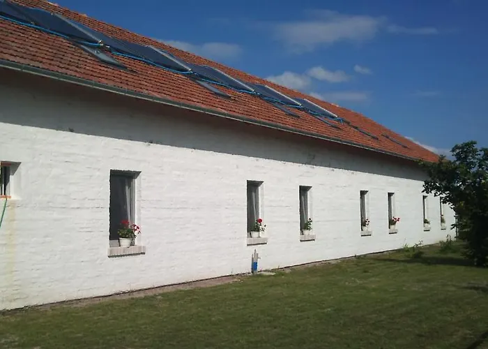 Bauer - Countryside Retreat