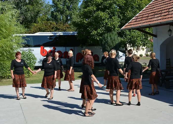 Bauer Countryside Retreat Πανδοχείο 3*